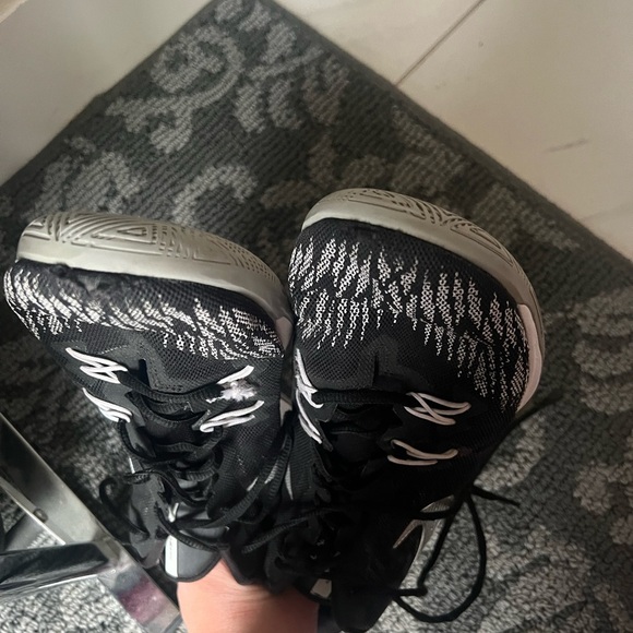Nike 2020 Zoom Evidence 2 \'Black Metallic Silver black white runners basketball